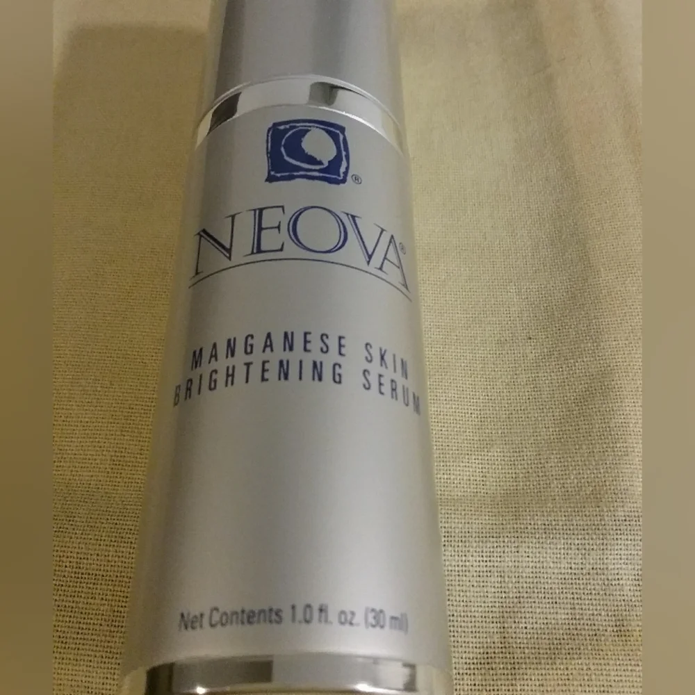 BRAND NEW NEOVA Manganese Skin Brightening Serum